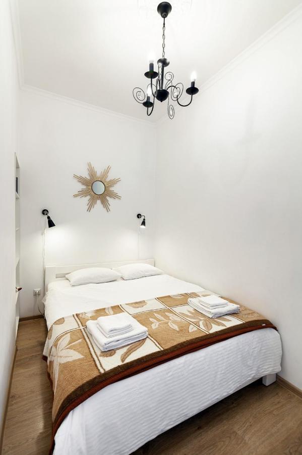 Sweet Home Apartment Lviv Exterior photo